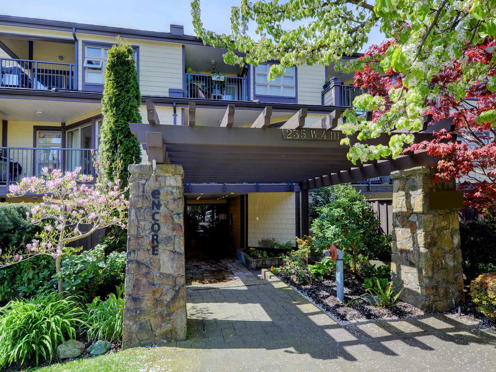 212 - 235 W 4th Street, North Vancouver