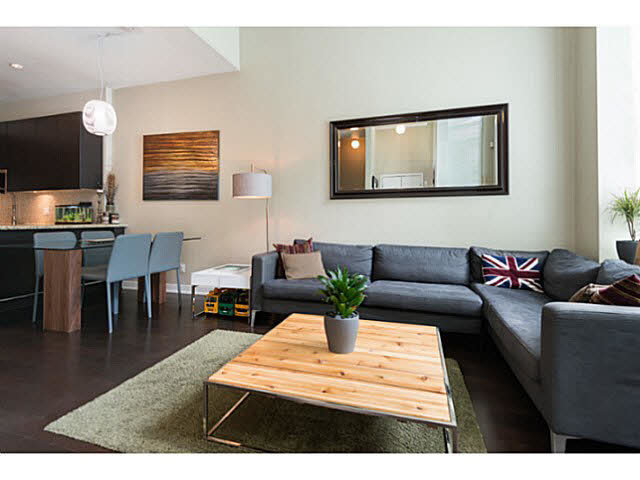 1053 Richards Street, Vancouver